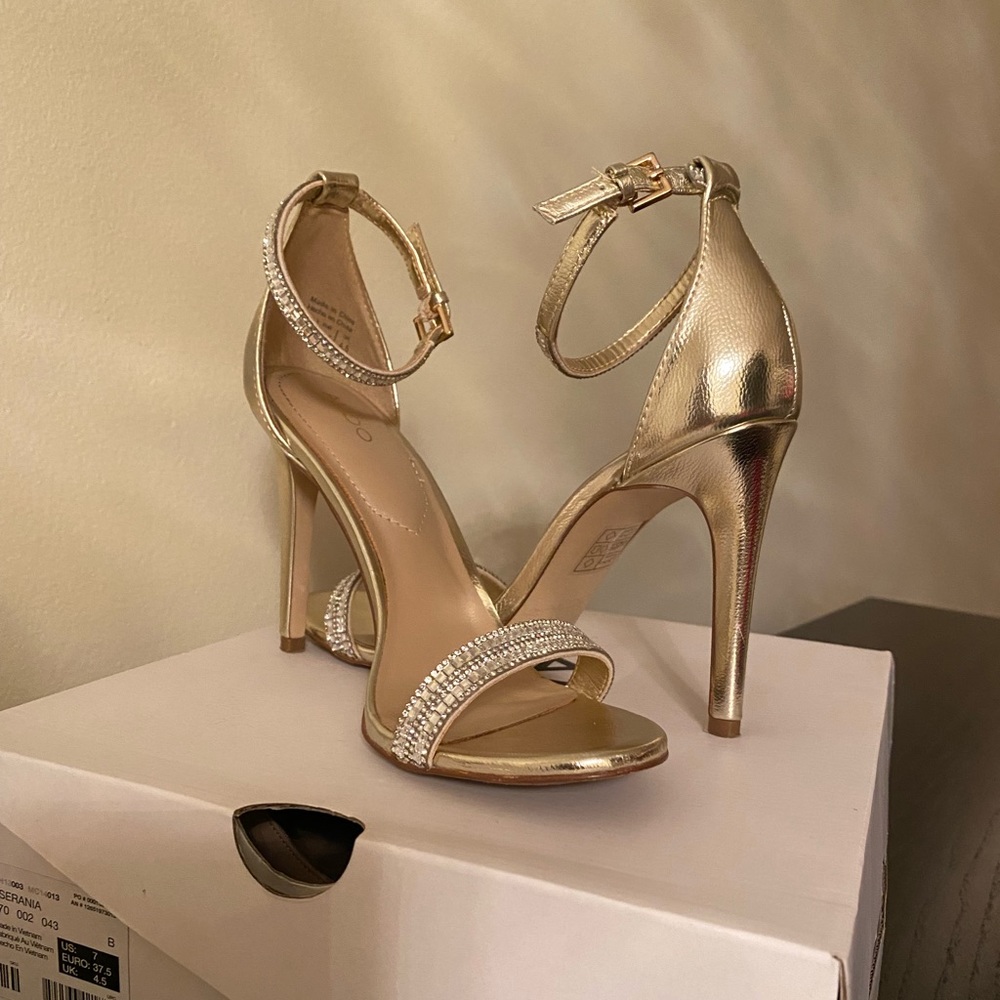 Champagne Heels